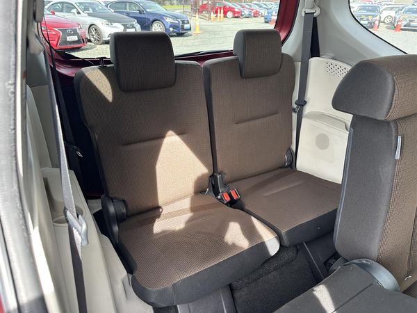 2018 Toyota Sienta Hybrid G.7 seats.Lane assist.Safety radar.Button start. Carousel 3
