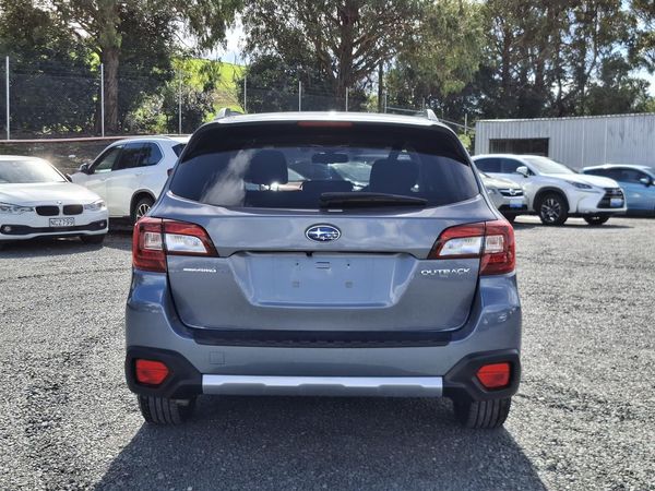 2017 Subaru Outback 4WD.Eyesight.Blind spot.Leather.Radar cruise.Lane assist.Alarm. Carousel 16
