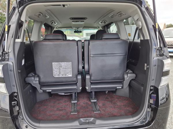 2013 Toyota Vellfire Golden Eye.Park sensors.Rear cam.Cruise control.8 Airbags. Carousel 18