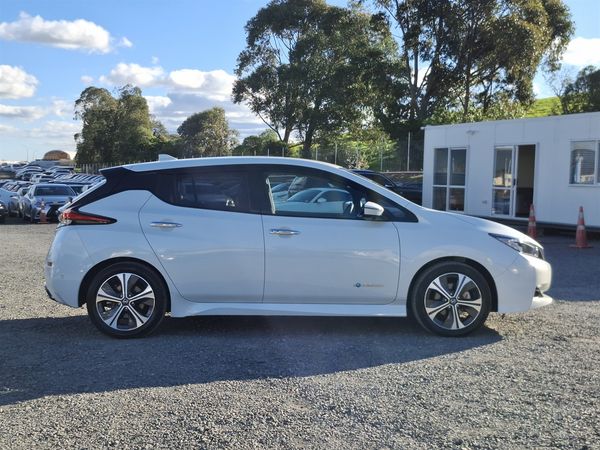 2021 Nissan Leaf Arriving April 88,64% Soh G Model 4,5 Grade Carousel 18