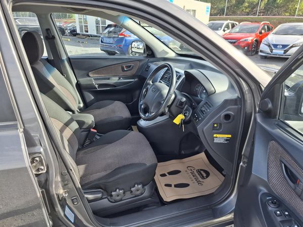2007 Hyundai Tucson NZ NEW.Towbar.Roof rails.Park sens.Cruise control.8 SRS Airbags. Carousel 17