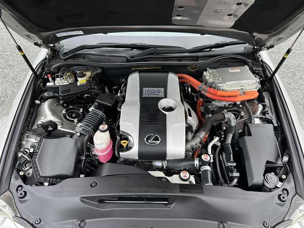 2014 Lexus IS 300h Hybrid.Cruise control.Alarm.10 Airbags.Rear camera. Carousel 10