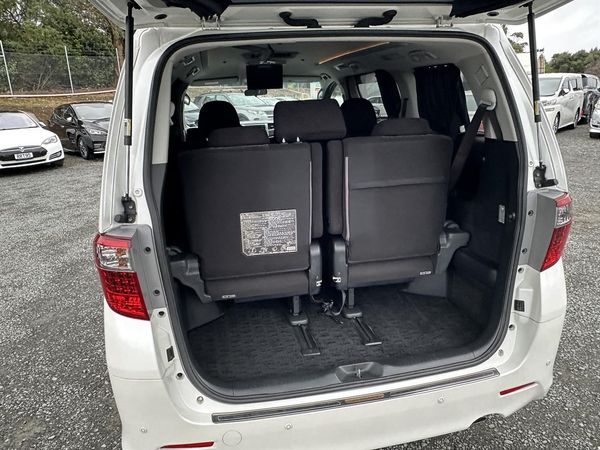 2013 Toyota Alphard 8 seater.Rear camera.Park sensors.Cruise control.8 SRS Airbags. Carousel 19