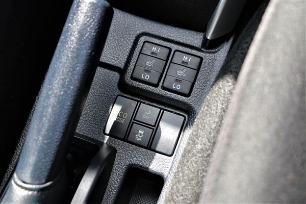 2015 Toyota Corolla Fielder G.Hybrid.Rear cam.Safety radar.Lane assist.Park sensors.Button start.8 Airbags. Carousel 7