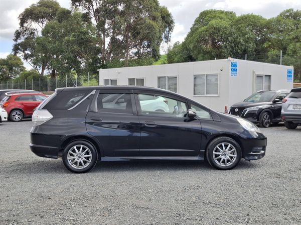 2012 Honda Fit Shuttle.Hybrid.Rear camera. Carousel 15