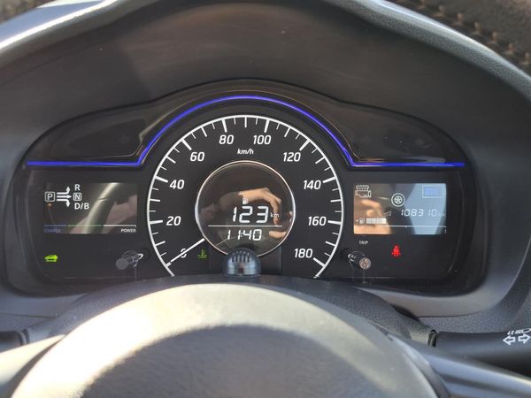 2017 Nissan Note E-power.Autech.LKA.Safety radar.Rooftop camera.Alloys. Carousel 9