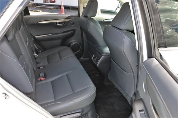 2016 Lexus NX 300h Hybrid.Leather.Safety radar.Radar cruise.Alarm.10 Airbags. Carousel 2