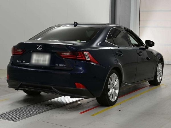 2014 Lexus IS 300h Transit Hybrid Carousel 5