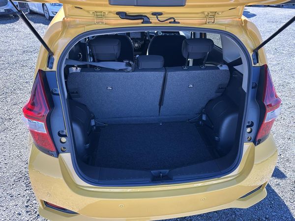 2020 Nissan Note E-Power 360 camera Carousel 16