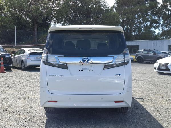 2016 Toyota Vellfire Hybrid.Radar cruise.Rear camera.Park sens.8 Airbags. Carousel 16