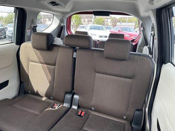 2018 Toyota Sienta Hybrid G.7 seats.Lane assist.Safety radar.Button start. Carousel 5