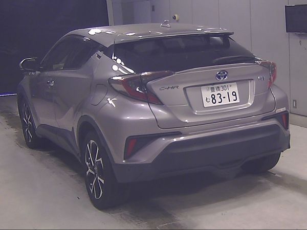 2018 Toyota C-HR Transit G LED EDITION Carousel 4