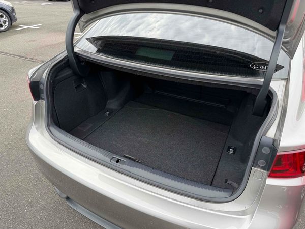 2013 Lexus IS 300h Transit F-Sport Carousel 8