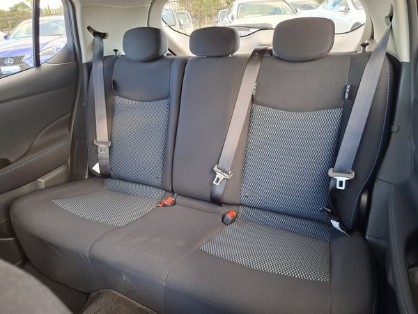 2021 Nissan Leaf 87.22% Soh English Grade 4,5 Cruise control Carousel 4