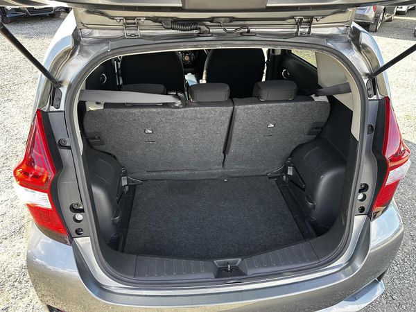 2017 Nissan Note E-power.Rear camera.Lane assist.Safety radar.Park sensors.Button start. Carousel 14