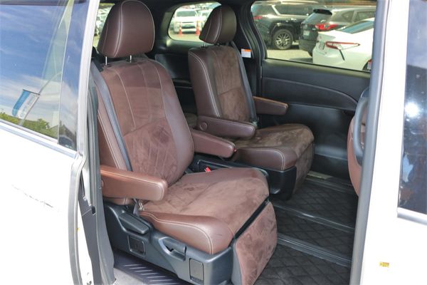 2016 Toyota Estima Hybrid.Aeras Premium.Safety radar.Lane assist.Cruise control.Park sens.Rear cam. Carousel 3
