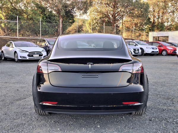2021 Tesla Model 3 STANDARD RANGE PLUS. PANOROOF. Carousel 14