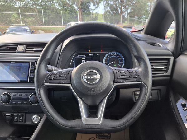 2021 Nissan Leaf 87.22% Soh English Grade 4,5 Cruise control Carousel 7