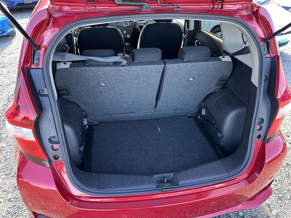 2016 Nissan Note Safety radar.Lane assist.Button start.Alarm.LOW KM. Carousel 16