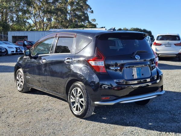 2017 Nissan Note E-power.Autech.LKA.Safety radar.Rooftop camera.Alloys. Carousel 15