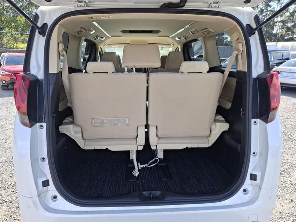 2017 Toyota Alphard Hybrid.Cruise control.Rear camera.Parking sensors. Carousel 19