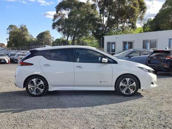 2022 Nissan Leaf 89,49% Grade 4,5 Carousel 16