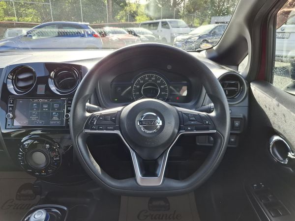 2018 Nissan Note E-power.360 camera.Safety radar.Park sensors.Lane assist. Carousel 8