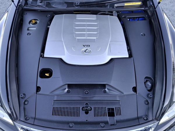 2015 Lexus LS 460 F-Sport.Sunroof.Leather.Radar cruise. Blind sport.Alarm.10 Airbags. Carousel 12