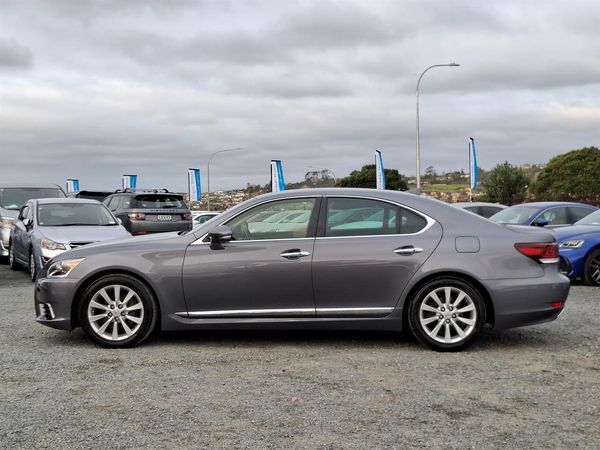 2013 Lexus LS 460 Leather.Cruise control.Park sens.Rear cam.Alarm.10 SRS Airbags. Carousel 14
