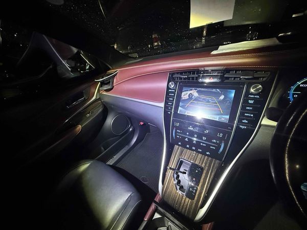 2014 Toyota Harrier Transit Hybrid 4WD Elegance Carousel 2