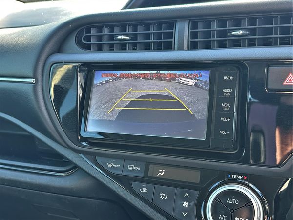 2015 Toyota Aqua Urban.Rear camera.Button start.Alloys.New tires. Carousel 6