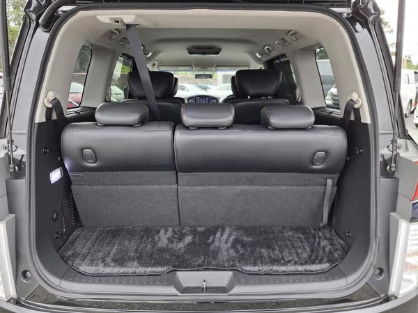 2013 Nissan Elgrand 250 Highway star.Rear camera.Button start. Carousel 18