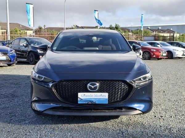 2023 Mazda 3 HUD.Rear camera.Radar cruise.Park sensors. Carousel 11