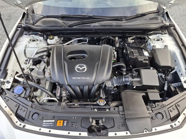 2021 Mazda 3 HUD.Rear camera.Radar cruise.Park sensors. Carousel 10