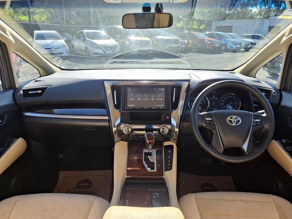 2017 Toyota Alphard Hybrid.Cruise control.Rear camera.Parking sensors. Carousel 8
