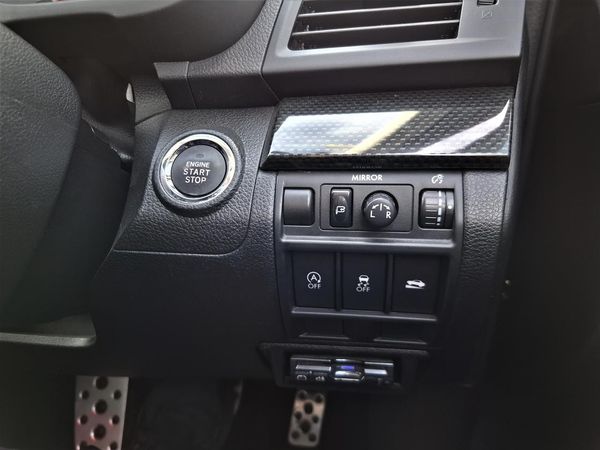 2013 Subaru Legacy Eyesight.4WD.Lane assist.Radar cruise.Rear cam.Alarm. Carousel 6