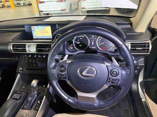2015 Lexus IS 300h Transit Hybrid L Package Cruise Control Carousel 16
