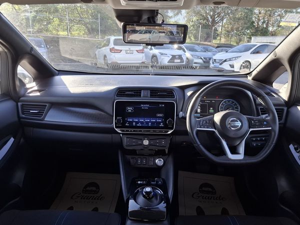 2021 Nissan Leaf Arriving April 88,64% Soh G Model 4,5 Grade Carousel 4