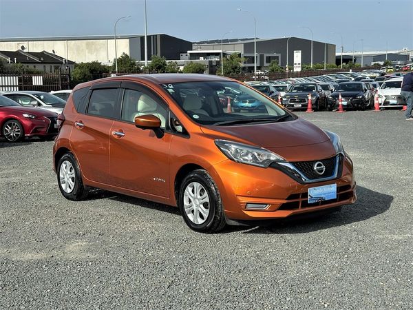 2016 Nissan Note E-power.360°camera.Lane assist.Safety radar.Park sensors.Button start.
