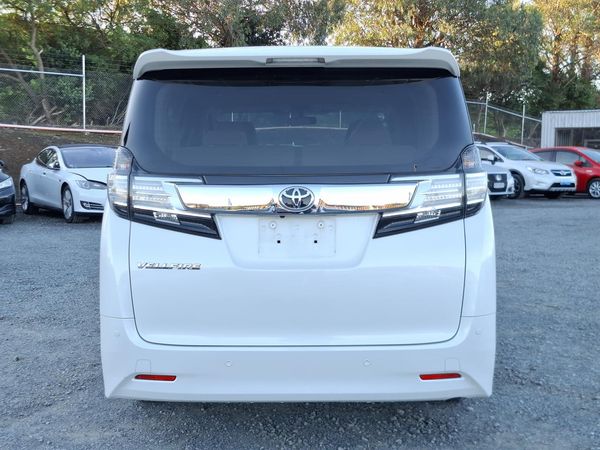 2015 Toyota Vellfire 8 seater Reversing Camera Parking Sensors Carousel 14