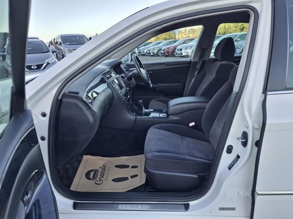 2006 Toyota Crown Athlete.Cruise control.Rear camera. Carousel 2