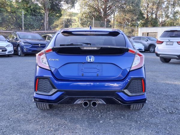 2017 Honda Civic Safety radar.Lane assist.Radar cruise.Rear camera. Carousel 16