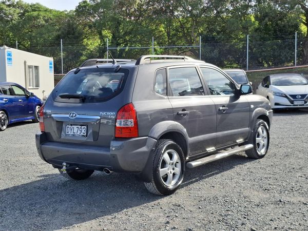 2007 Hyundai Tucson NZ NEW.Towbar.Roof rails.Park sens.Cruise control.8 SRS Airbags. Carousel 15