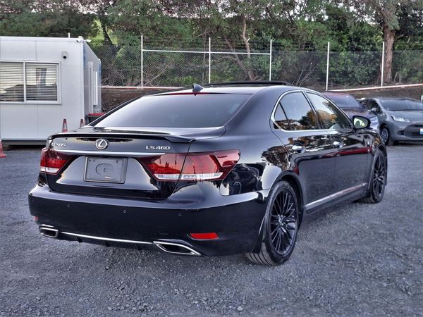 2015 Lexus LS 460 F-Sport.Sunroof.Leather.Radar cruise. Blind sport.Alarm.10 Airbags. Carousel 17