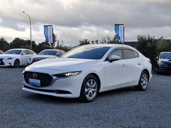 2021 Mazda 3 HUD.Rear camera.Radar cruise.Park sensors. Carousel 12
