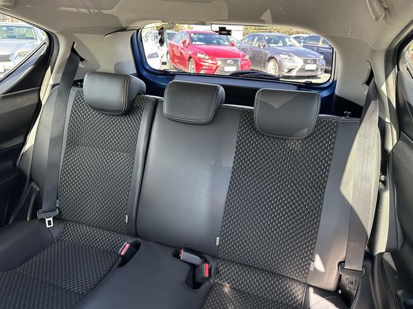 2015 Toyota Aqua Urban.Rear camera.Button start.Alloys.New tires. Carousel 4