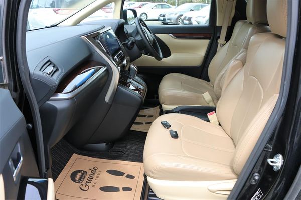 2016 Toyota Vellfire 8 seater Reversing Camera Parking Sensors Carousel 3