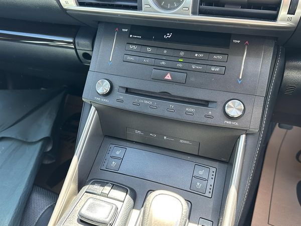 2016 Lexus IS 350 Sunroof.Leather.Cruise control.Alarm.10 SRS Airbags. Carousel 7