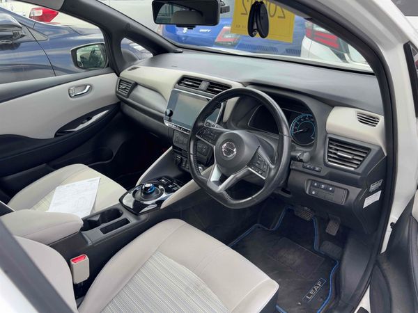 2020 Nissan Leaf Transit 62Kw 89,58% Soh E+X Carousel 6