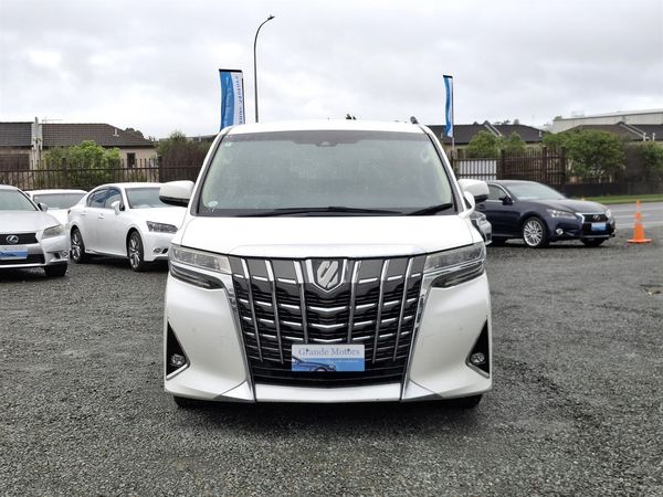 2018 Toyota Alphard 8 seater.Rear camera.8 SRS Airbags. Carousel 11